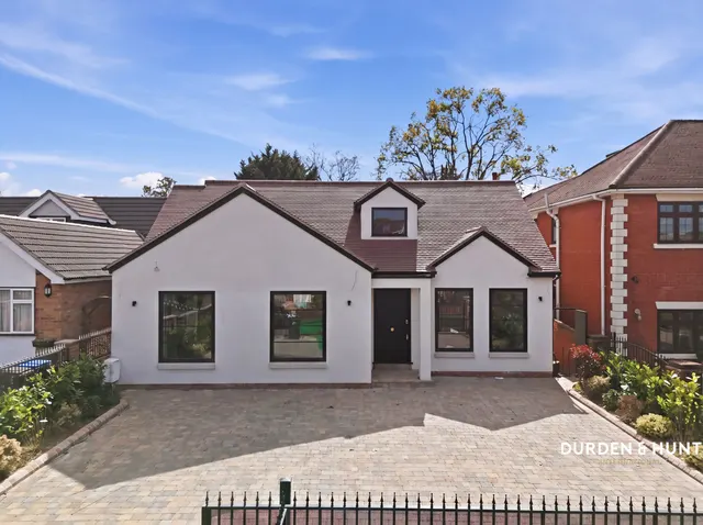 Tomswood Road, Chigwell, IG7, photo 1