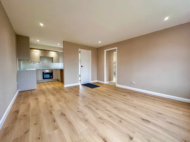 Maple Close, Lincoln, LN5, photo 2