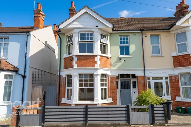 Walton Road, Clacton-On-Sea, CO15, photo 1