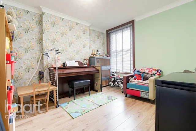 Walton Road, Clacton-On-Sea, CO15, photo 3