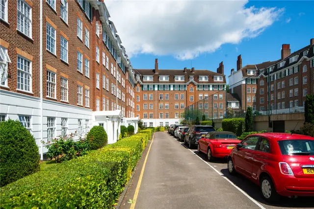 Richmond Hill Court, Richmond, TW10, photo 1