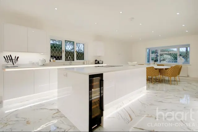 Naze Park Road, CO14, photo 3