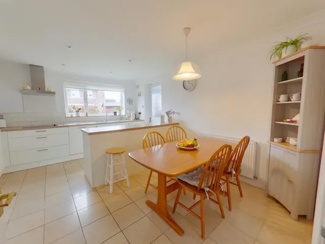 Photo 2 — Cuckoo Lane, Stubbington, Fareham