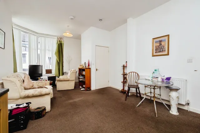 Iddesleigh Terrace, Dawlish, EX7, photo 3