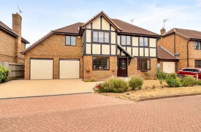 Shorland Oaks, Bracknell, RG42, photo 1