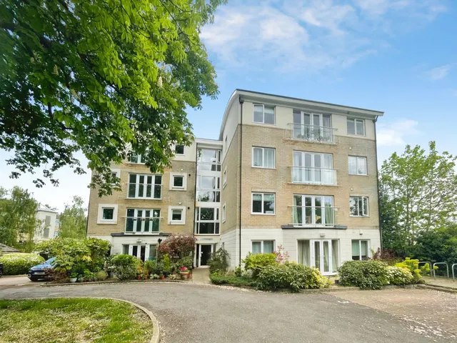 Flat 6, Fieldways Russell Road, Basingstoke, Basingstoke, RG21 3FD, photo 1