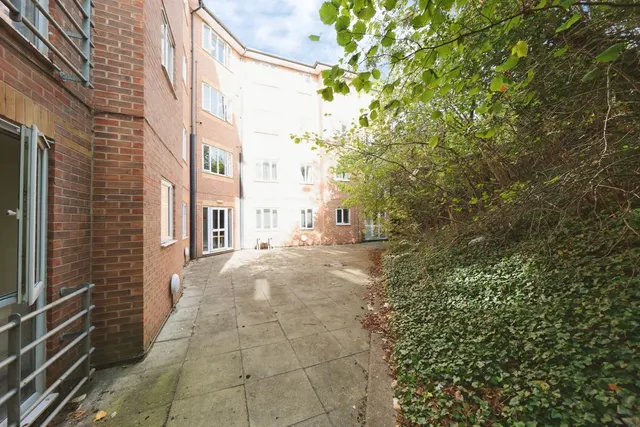 Marmion Road, Nottingham, NG3, photo 2