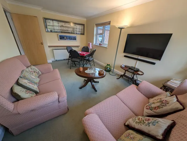 Photo 3 — Barnet Lane, Elstree, WD6