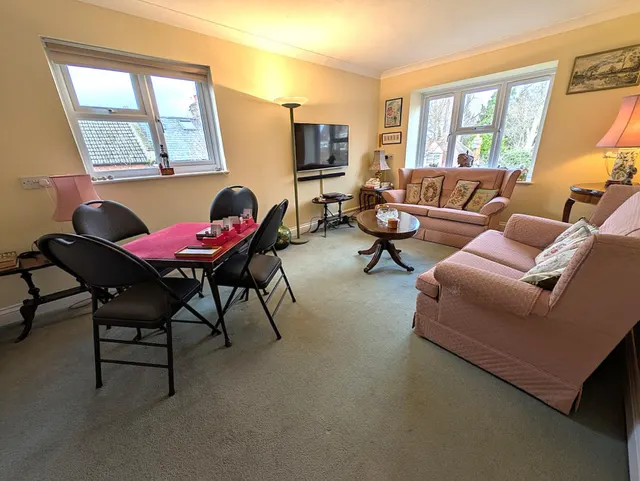 Photo 2 — Barnet Lane, Elstree, WD6