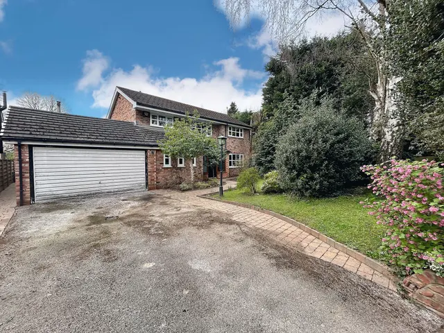 Copperbeech Close, Manchester, photo 2