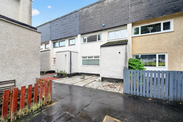 Kirkhill, Kilwinning, photo 1
