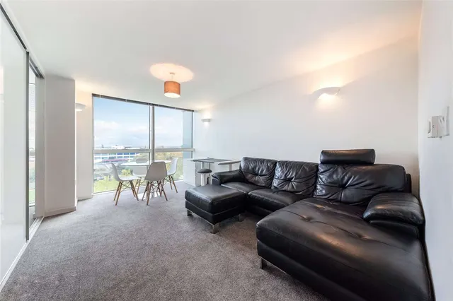 Palladio Court, Mapleton Road, London, SW18 4GD, photo 1