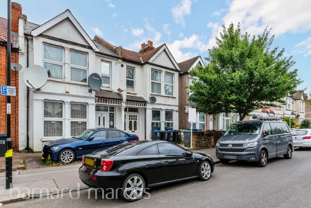 Langdale Road, Thornton Heath, photo 1