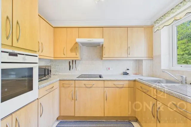 Harlestone Road, Duston, NN5, photo 3