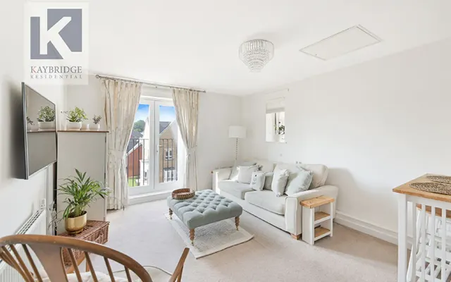 Photo 3 — Longland Place, Epsom, KT19