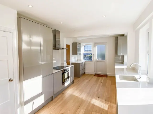 Hobbes Close, Malmesbury, SN16, photo 2