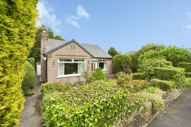 Goose Cote Lane, Oakworth, Keighley, photo 1