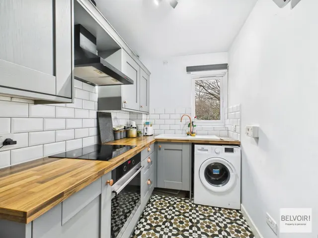 Photo 2 — Headford Gardens, Crookesmoor, Sheffield, S3