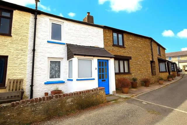 Martin Square, Callington, PL17