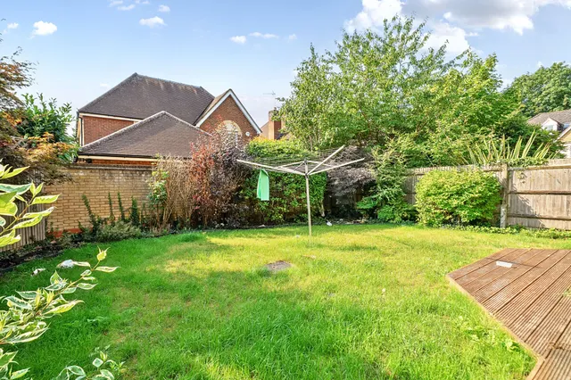 Photo 3 — London Road, Egham, TW20
