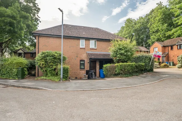Stonefield Park, Maidenhead, photo 1
