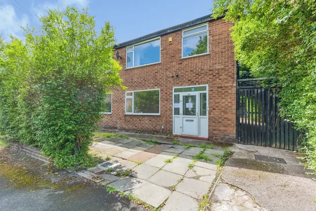 Photo 2 — Ottinger Close, SALFORD, Lancashire, M50