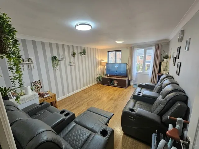 Chambers Street, Crewe, CW2, photo 3