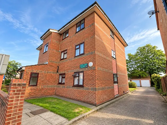 Mayplace Road East, Bexleyheath, DA7, photo 1