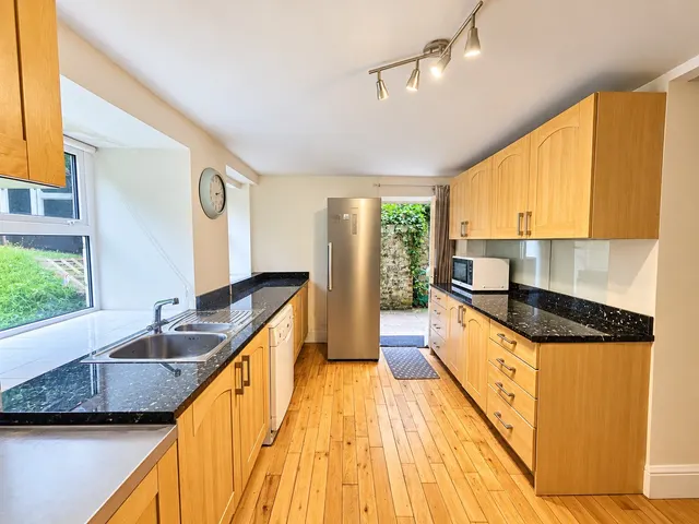 Edinburgh Place, Weston super Mare, BS23, photo 2