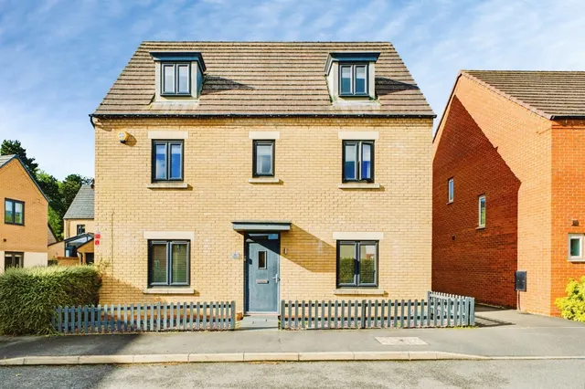 Bronte Close, Northampton, NN5, photo 2