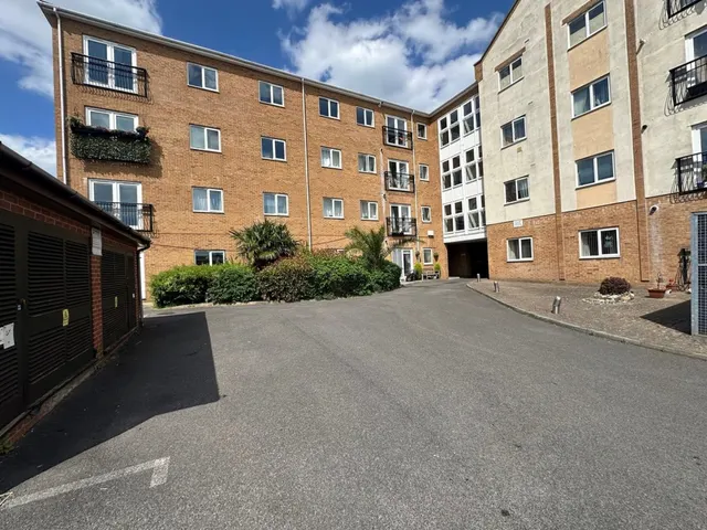 Wayte Street, Cosham, PO6, photo 1