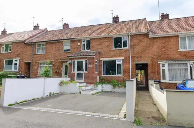 Burley Grove, Downend, BS16, photo 1