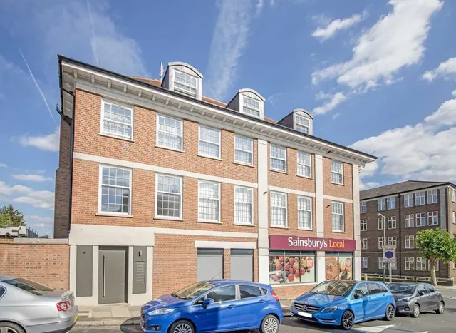 Rundell Crescent, Hendon, NW4, photo 1