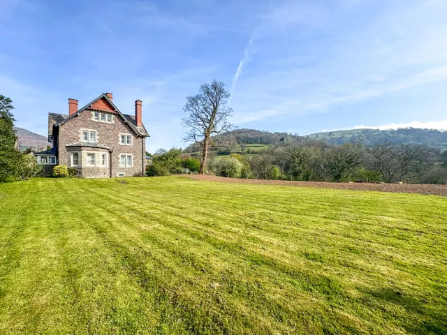 Llanbedr, Crickhowell, NP8, photo 2