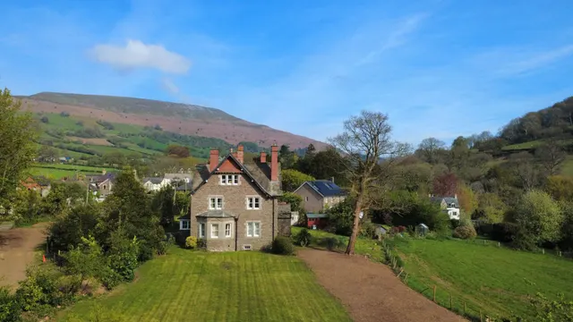 Llanbedr, Crickhowell, NP8, photo 1