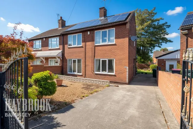 Moorbridge Crescent, Brampton, photo 1