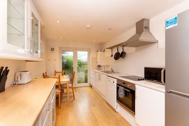 Garth Road, Bangor, LL57, photo 2