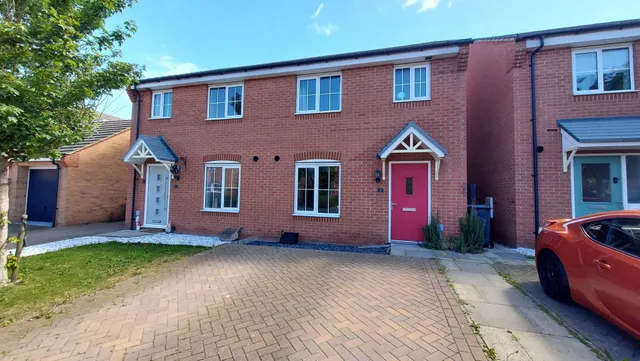 Taunton Road, Bourne, PE10, photo 1