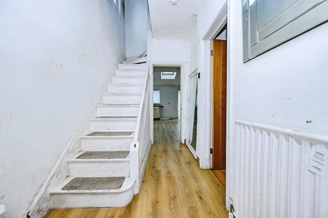 Eastlea Avenue, Watford, WD25, photo 3