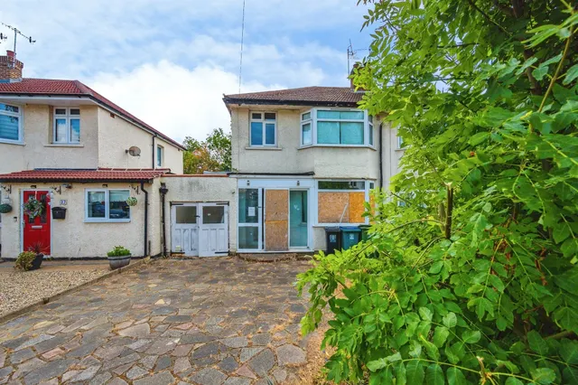 Eastlea Avenue, Watford, WD25, photo 1