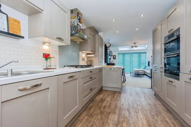 Eastbourne Crescent, Stockport, SK5, photo 3