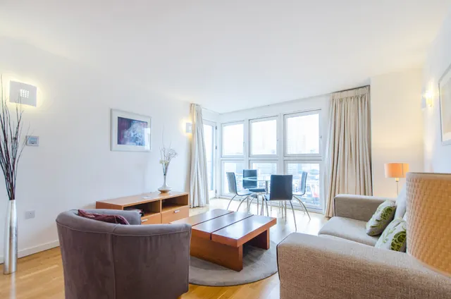 1508 New Providence Wharf, 1 Fairmont Avenue, London, photo 1