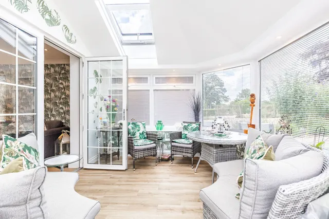 Spacious and Extended Detached Family, photo 2