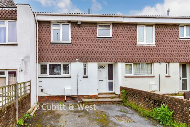 Carden Avenue, Patcham, BN1, photo 1