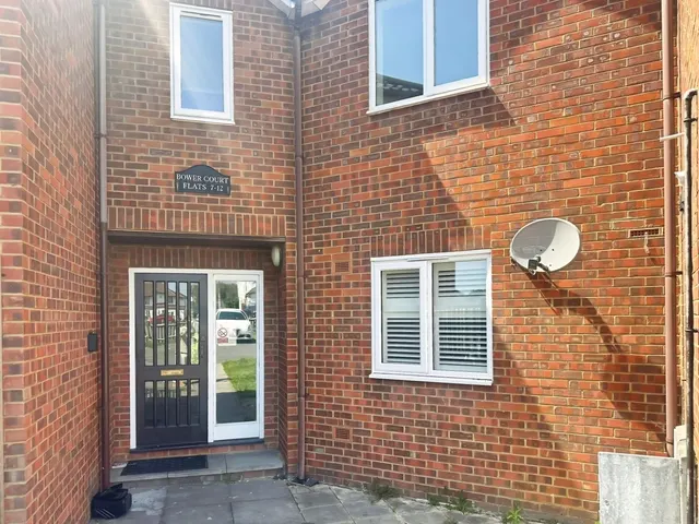 Cippenham Lane, Slough, photo 1