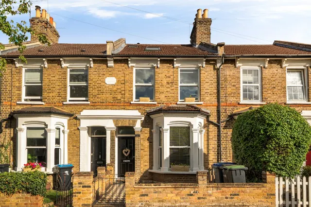 Shirley Road, ENFIELD, photo 1