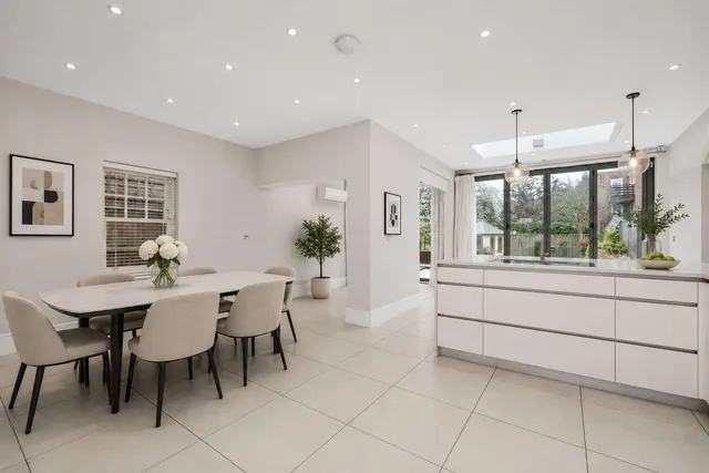 Photo 2 — Sycamore Court, Oatlands Chase, Weybridge, Surrey, KT13 9RS