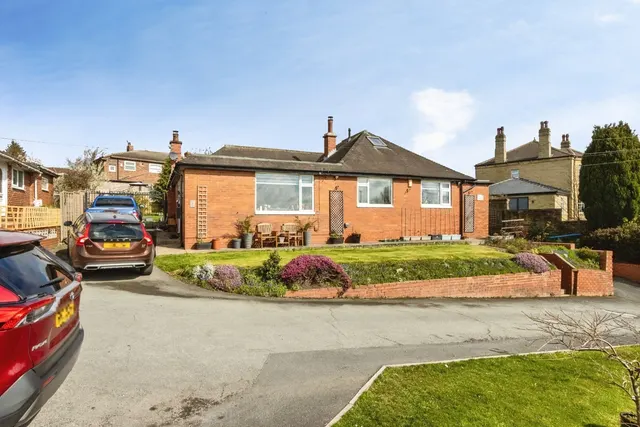 Soothill Lane, Soothill, Batley, West Yorkshire, WF17, photo 1