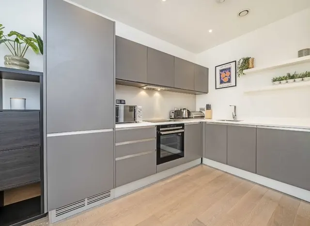 Photo 3 — Banister Road, Kensal Rise, W10