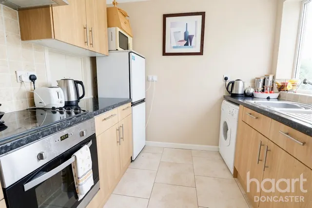 Boswell Road, Bessacarr, DN4, photo 3